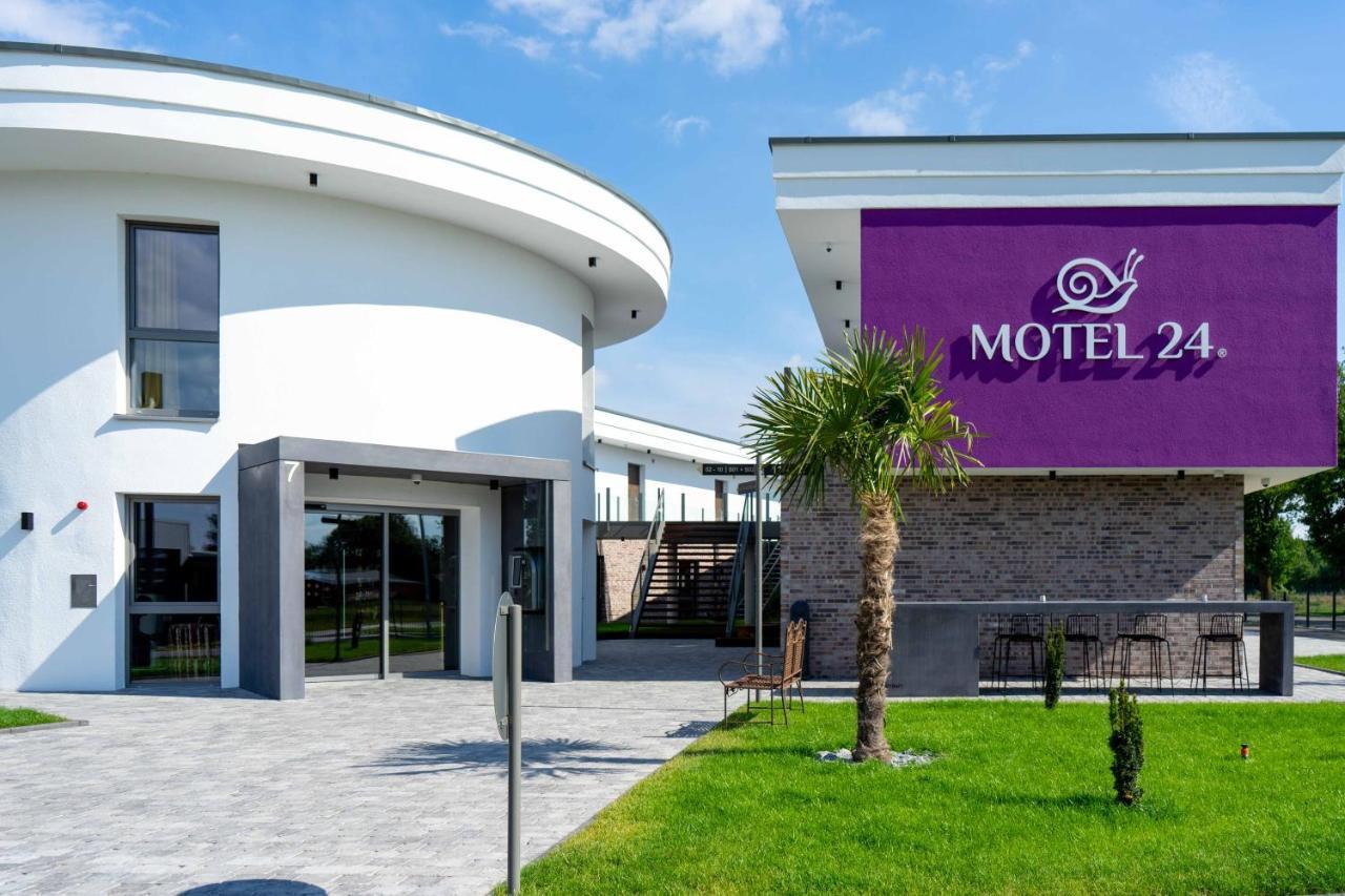 Motel24 รีทแบร์ก ภายนอก รูปภาพ